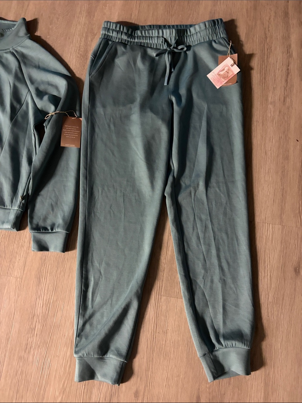 Jessica Simpson active wear soft lux